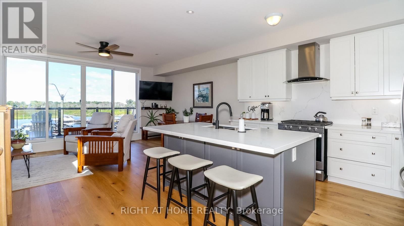 100 MARINA VILLAGE DRIVE Image 14