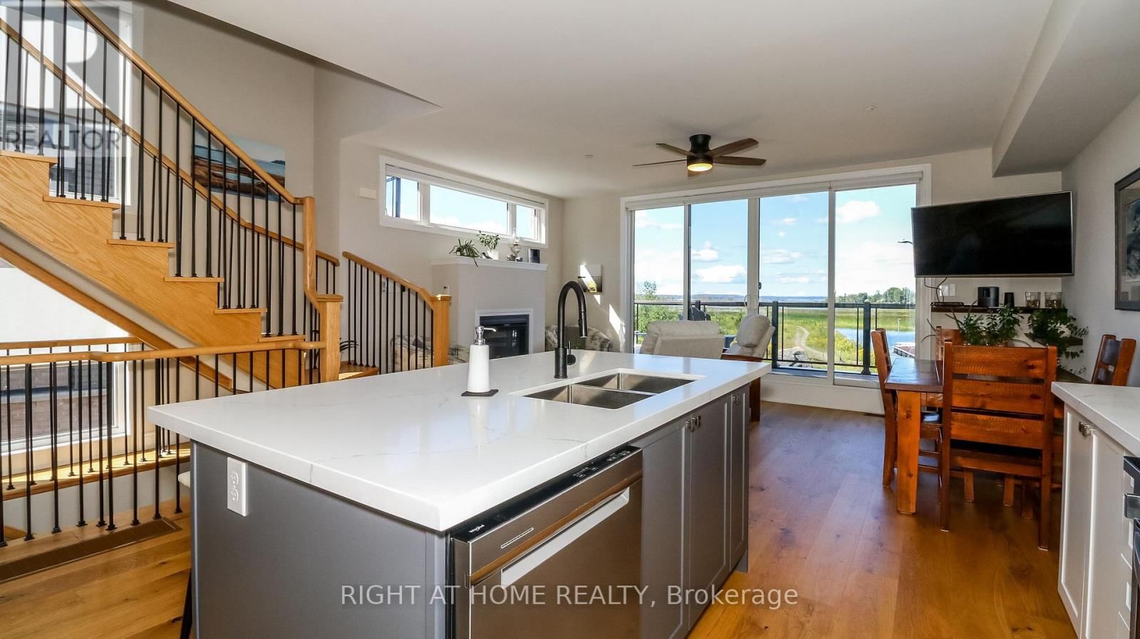 100 MARINA VILLAGE DRIVE Image 19