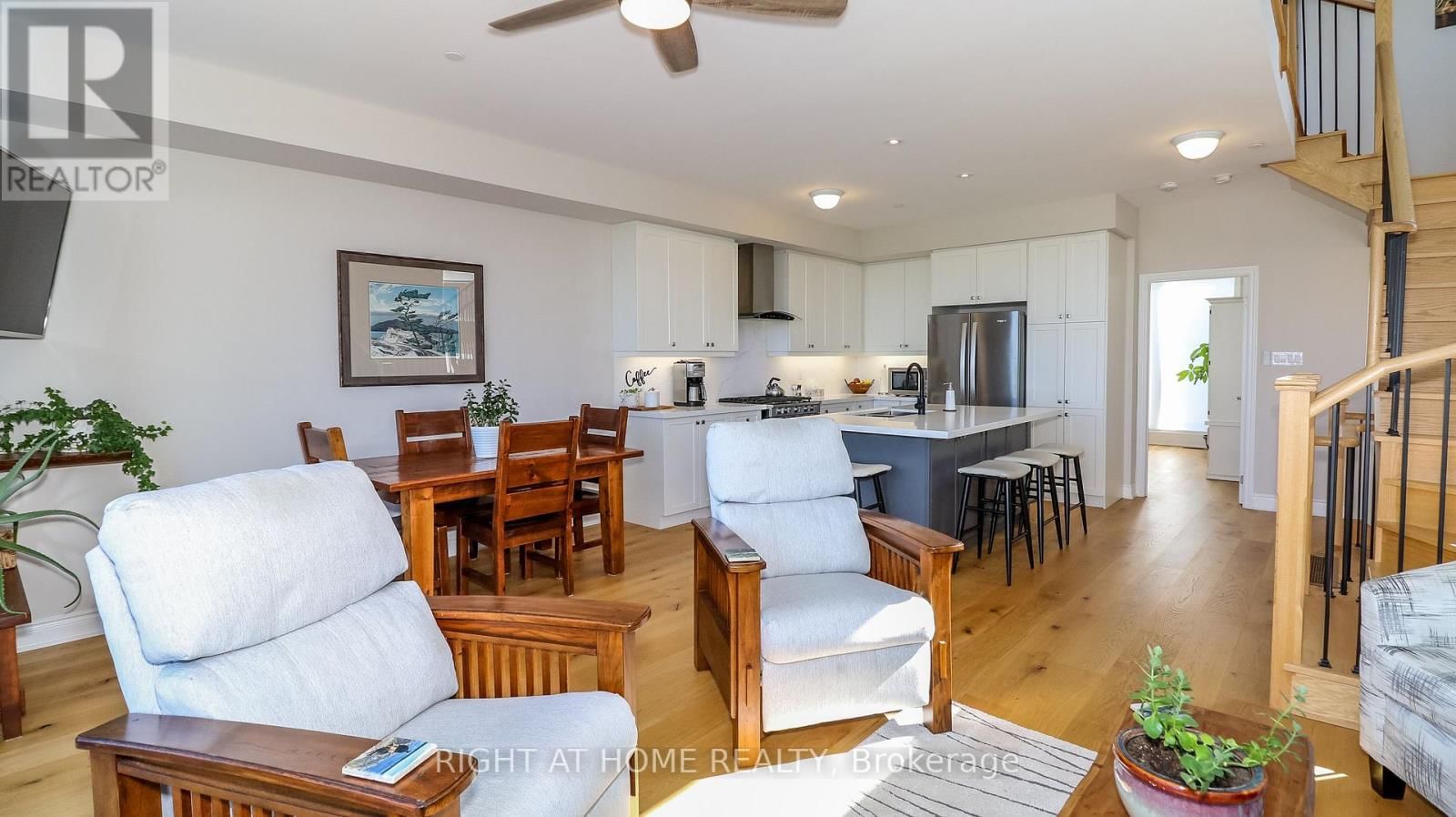 100 MARINA VILLAGE DRIVE Image 23