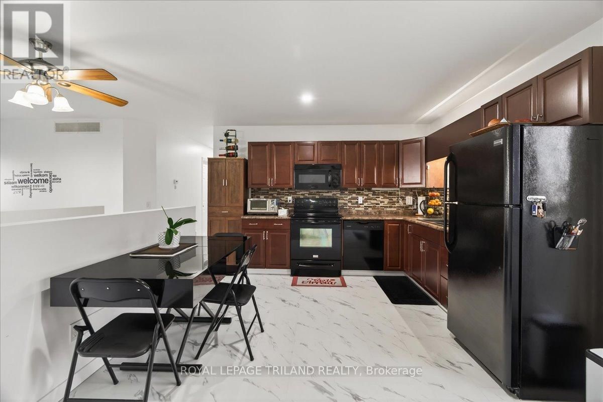 14 WELLINGTON AVENUE Image 14