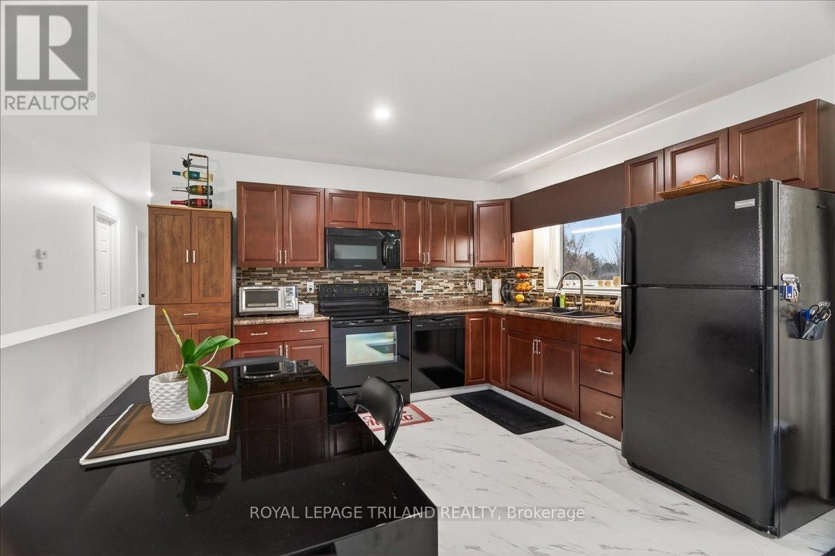 14 WELLINGTON AVENUE Image 15