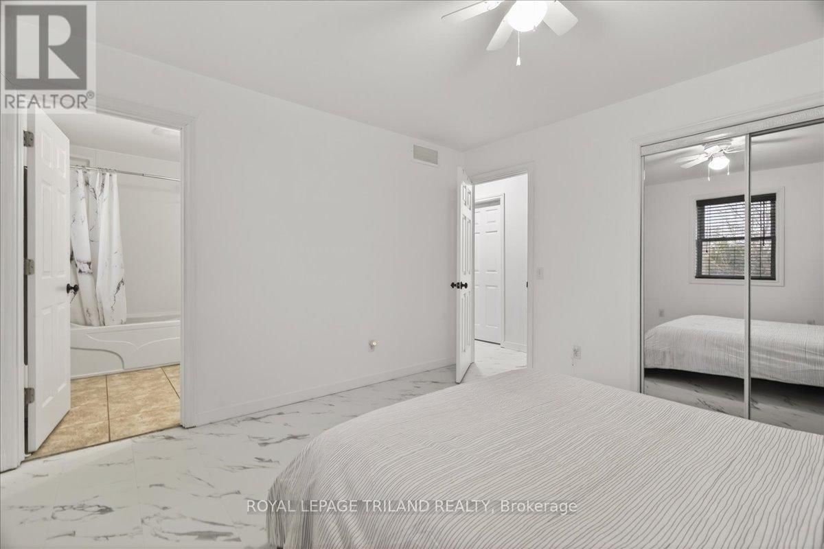 14 WELLINGTON AVENUE Image 19