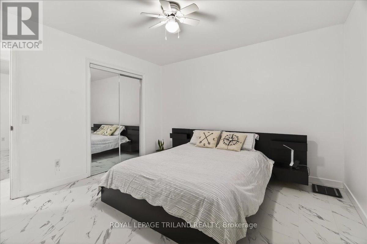 14 WELLINGTON AVENUE Image 21