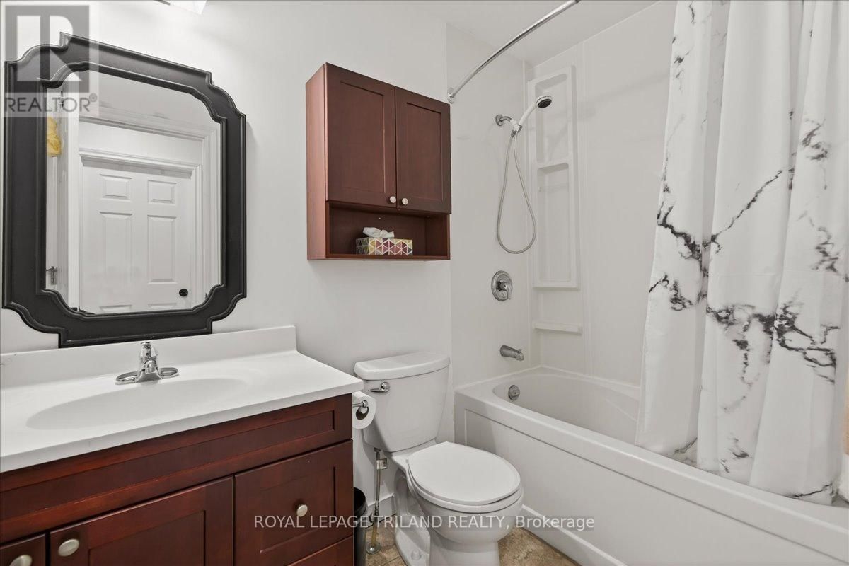 14 WELLINGTON AVENUE Image 24