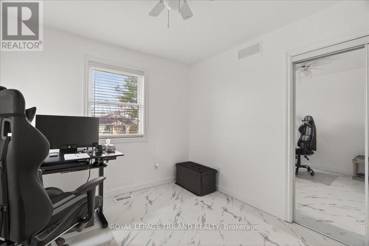 14 WELLINGTON AVENUE Image 25