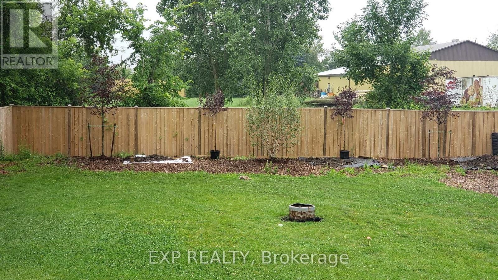 203 MCKELLAR STREET Image 27