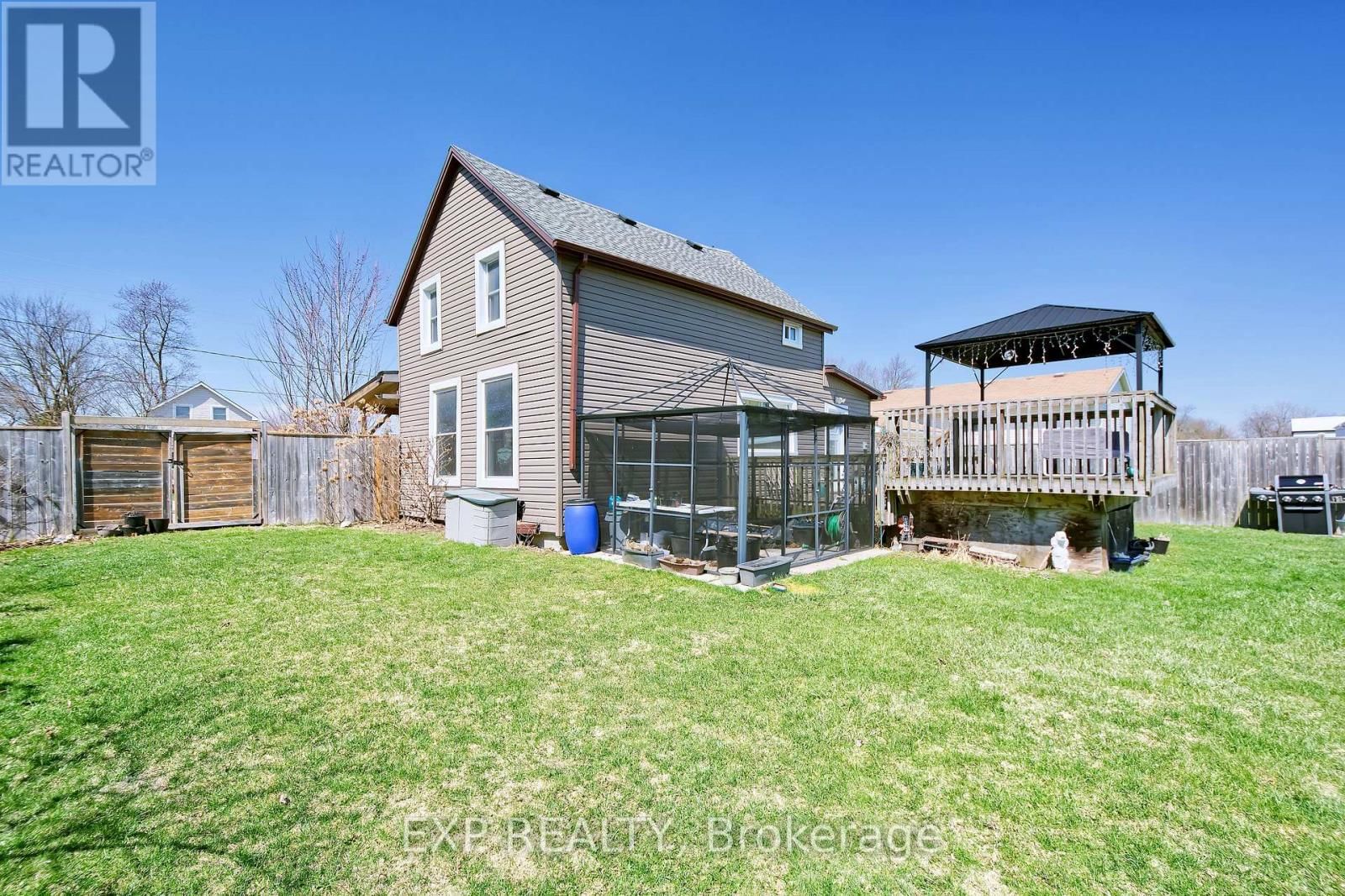 203 MCKELLAR STREET Image 30