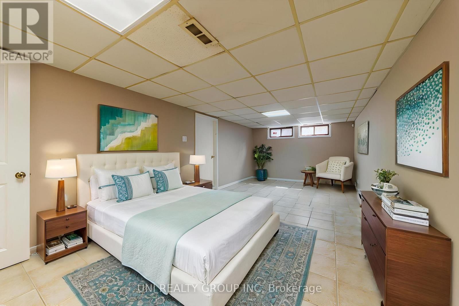 17 FOREST PARK AVENUE Image 35