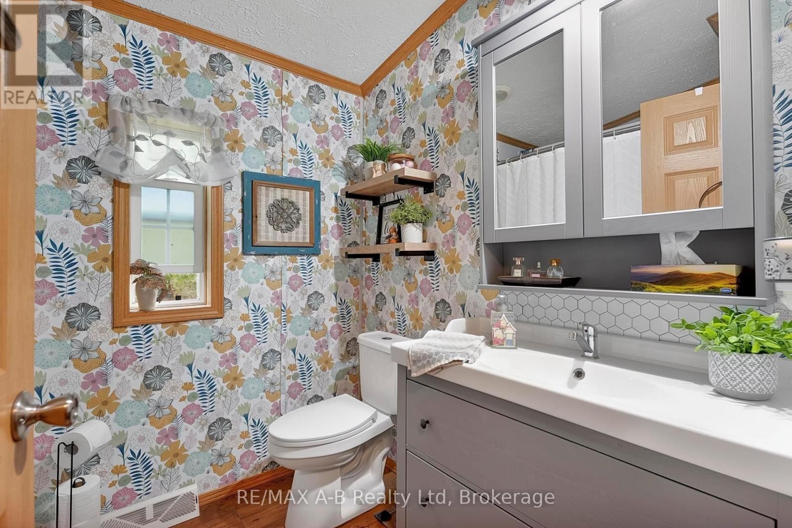 411 - 923590 ROAD 92 ROAD Image 20