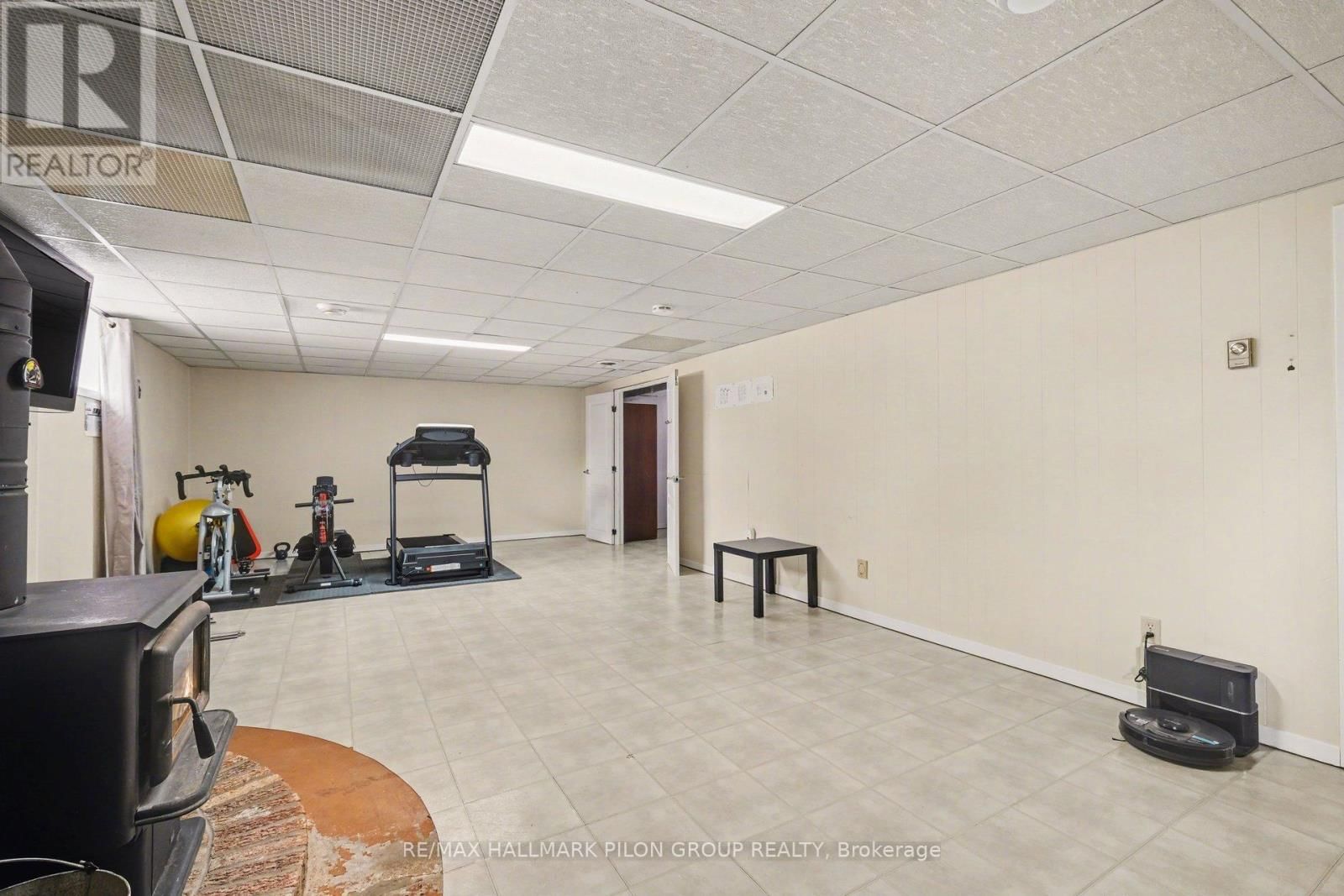 688 STATION ROAD Image 14