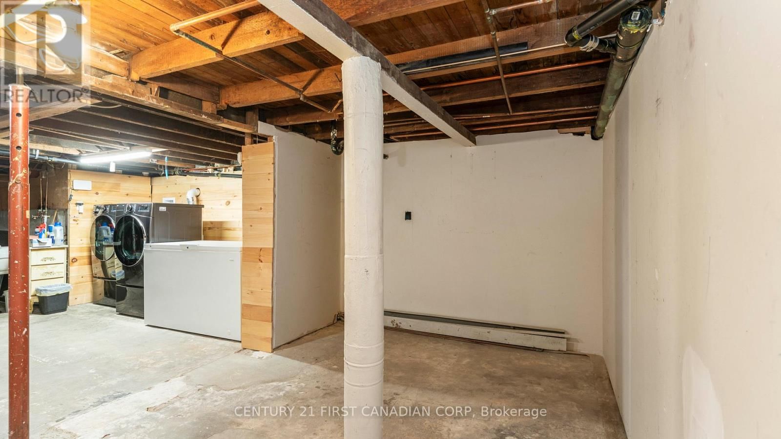 706 NELSON STREET Image 22