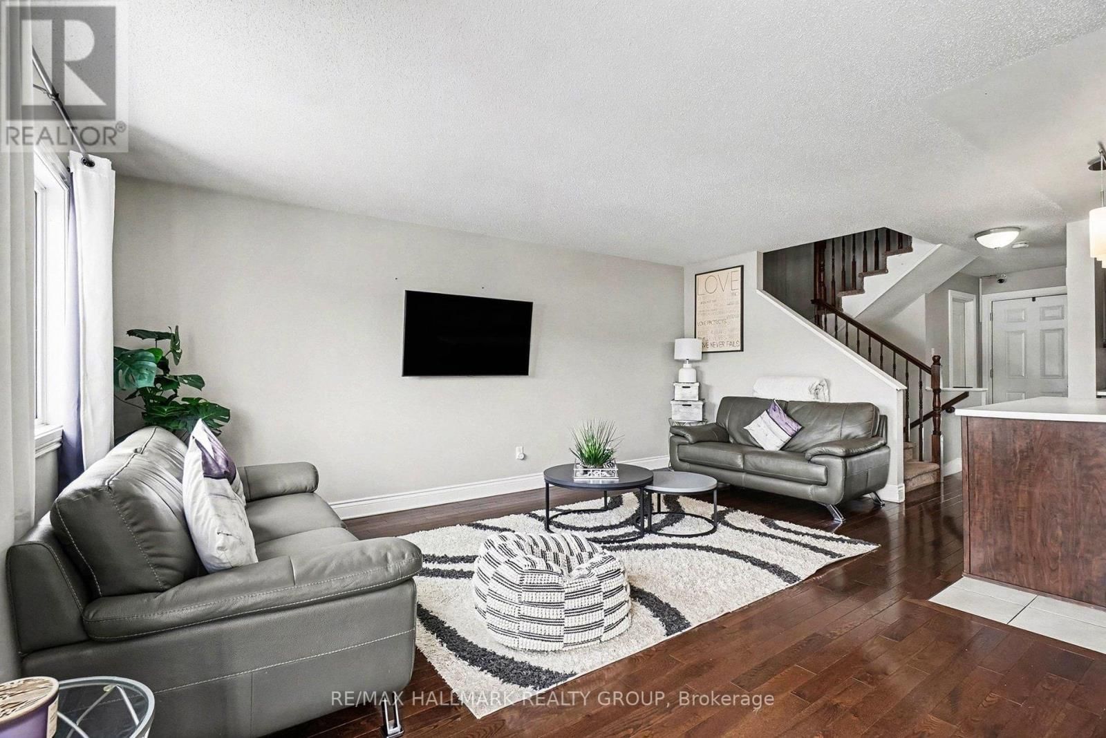 28 NATHALIE STREET Image 11