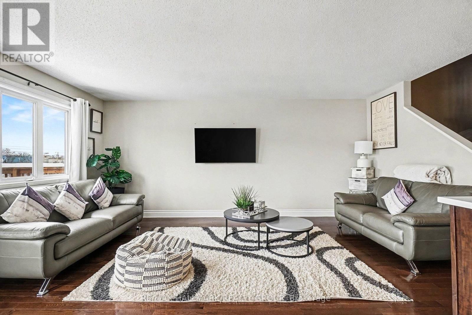 28 NATHALIE STREET Image 13