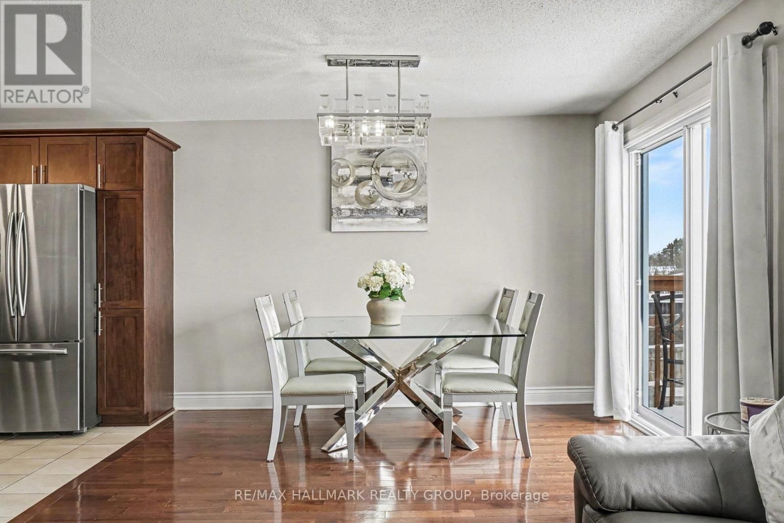 28 NATHALIE STREET Image 17