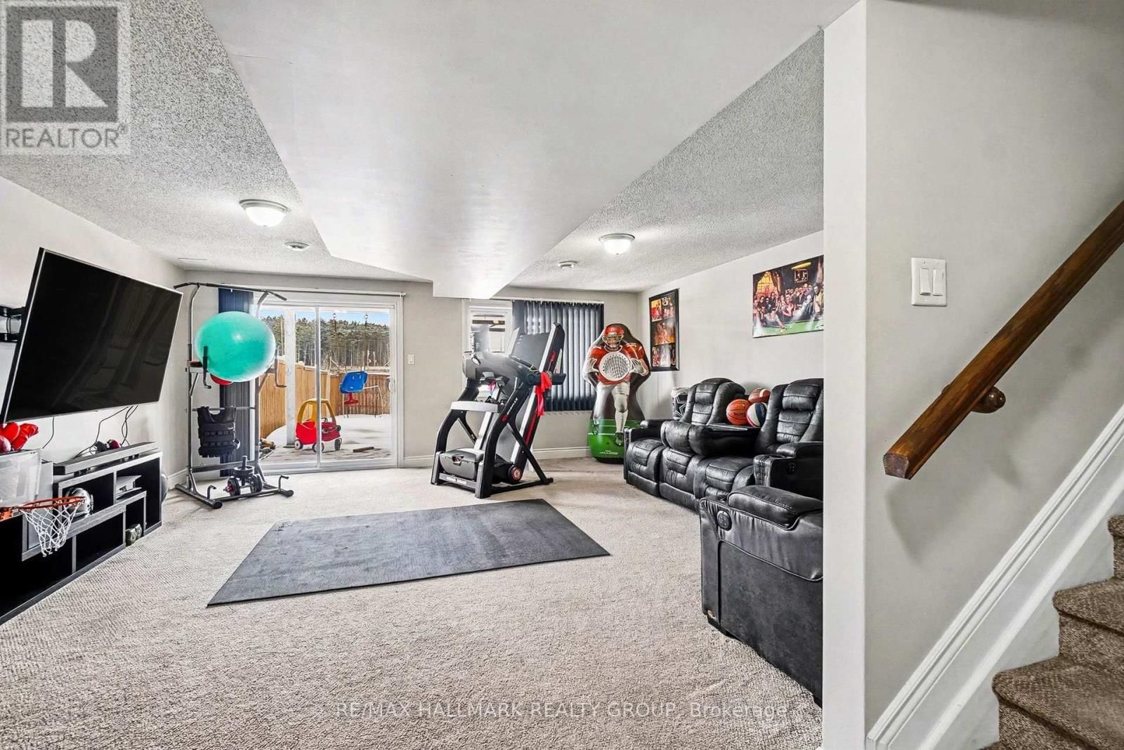 28 NATHALIE STREET Image 35