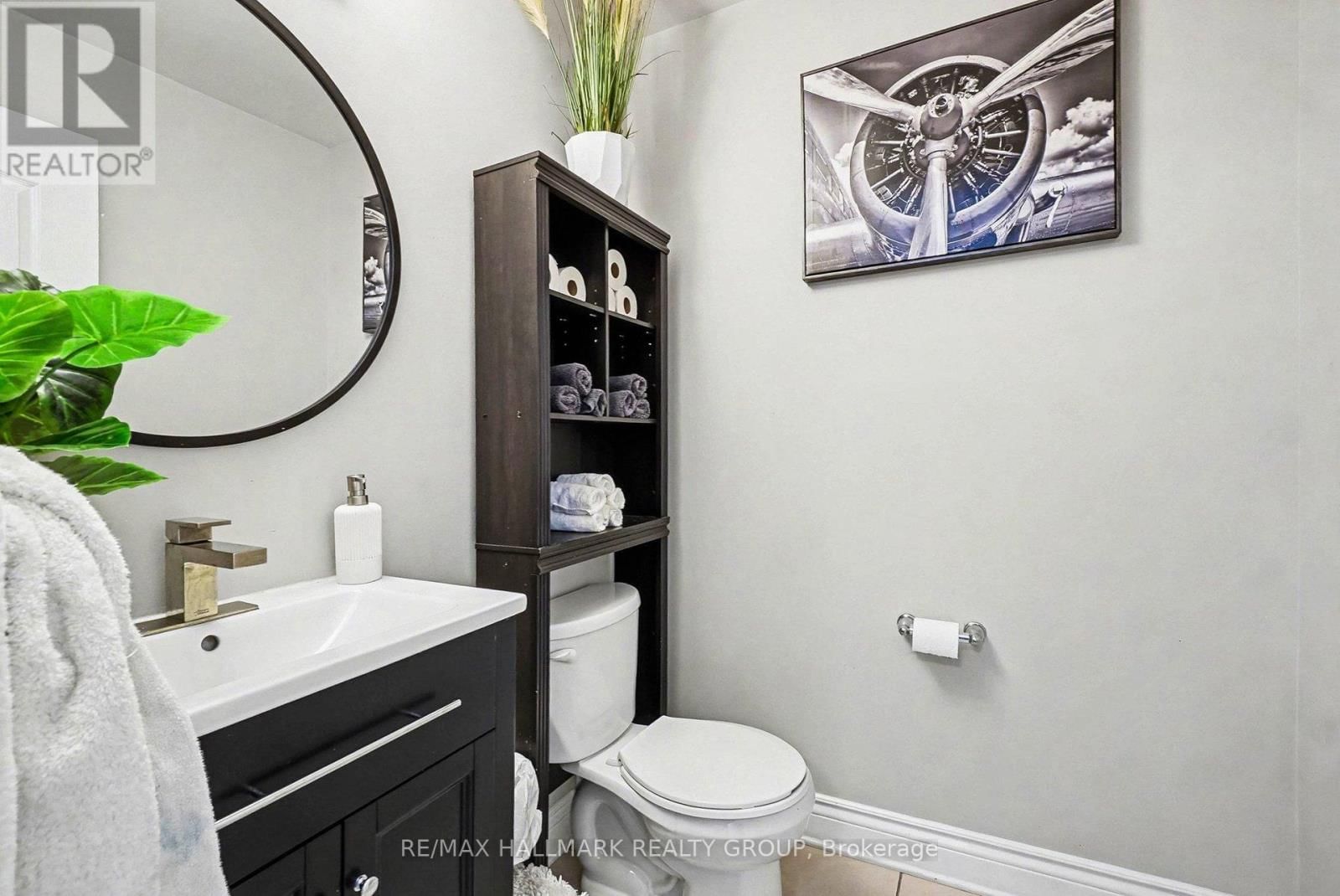 28 NATHALIE STREET Image 36