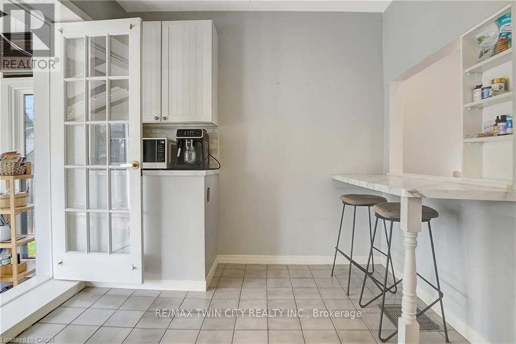 12 MURDOCH STREET Image 10