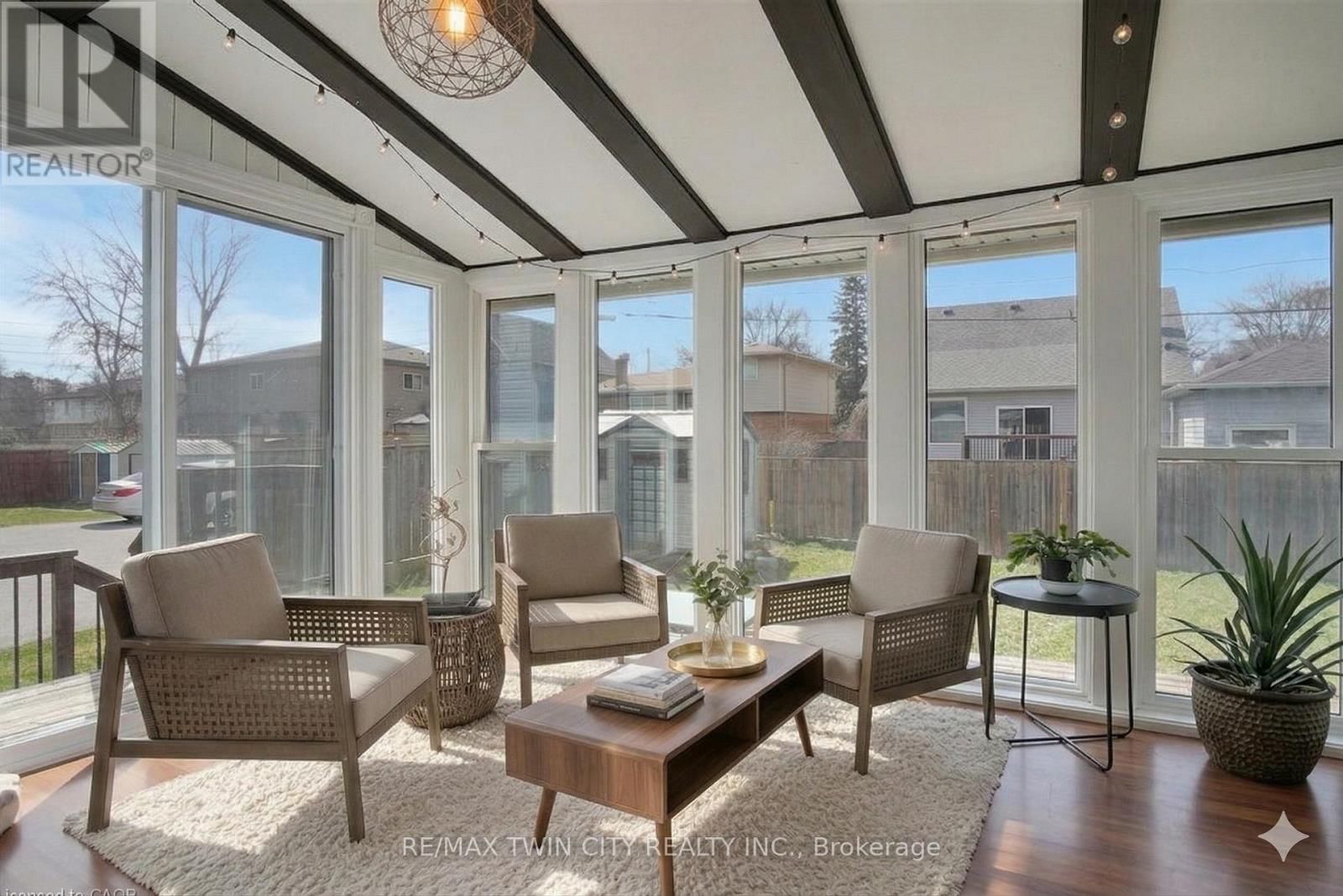 12 MURDOCH STREET Image 12