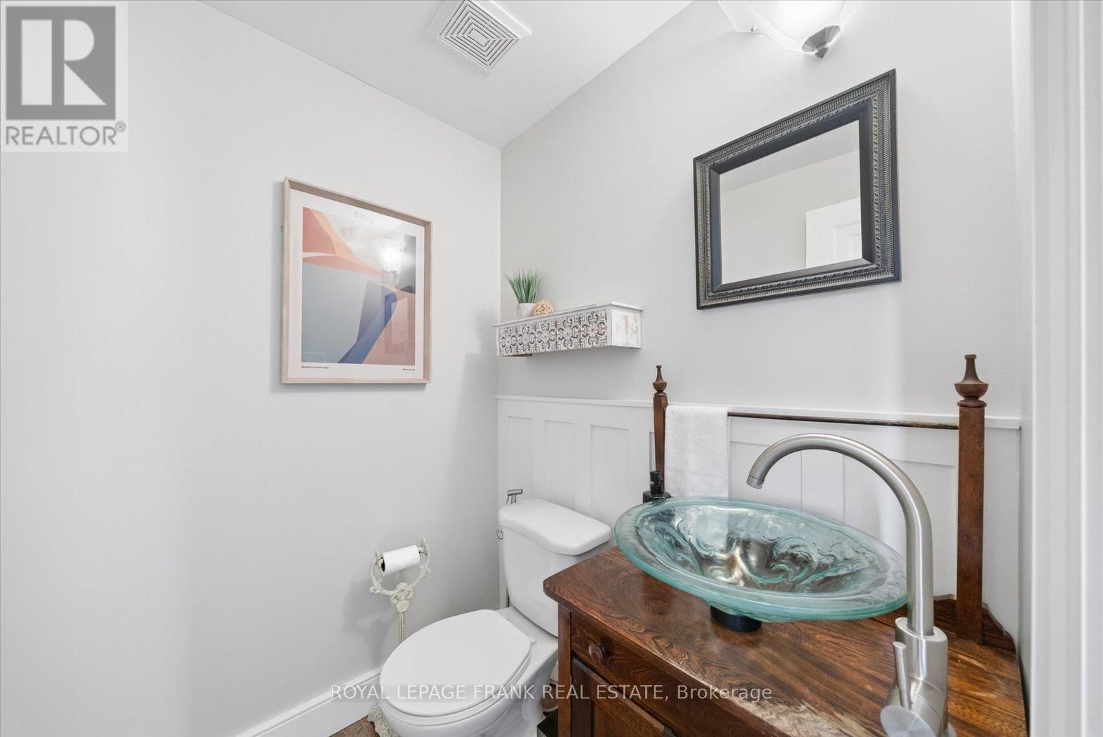 169 VALENTIA ROAD Image 19