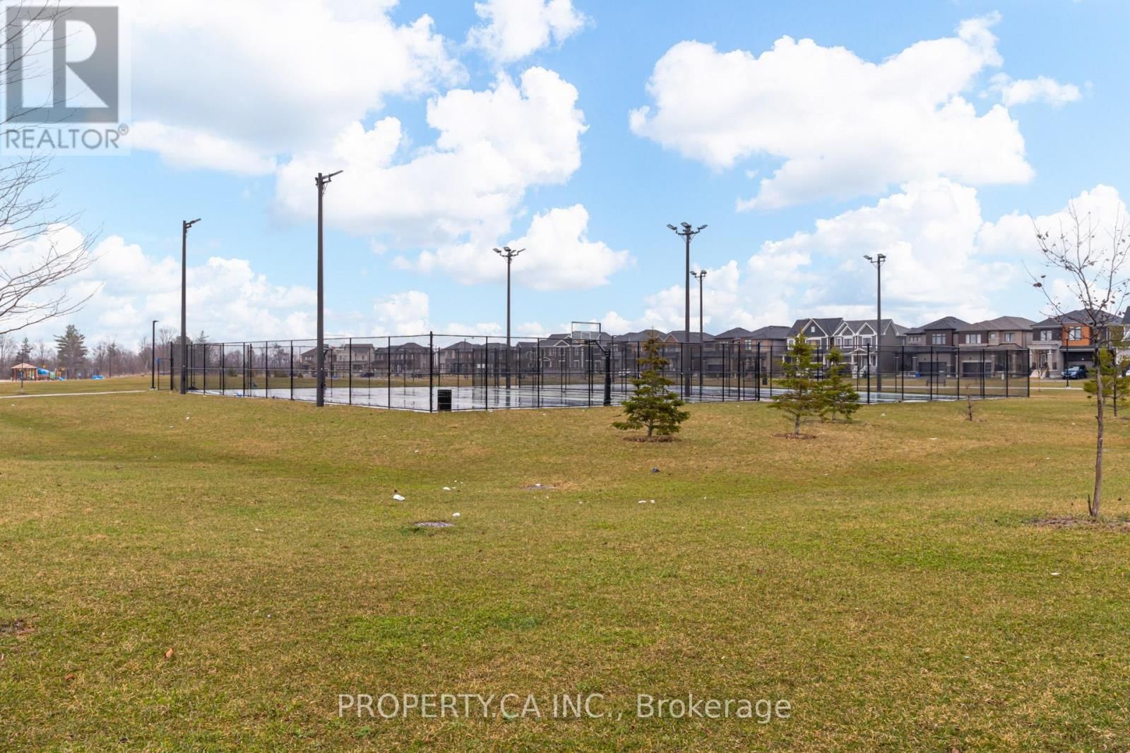 176 WHITHORN CRESCENT Image 45