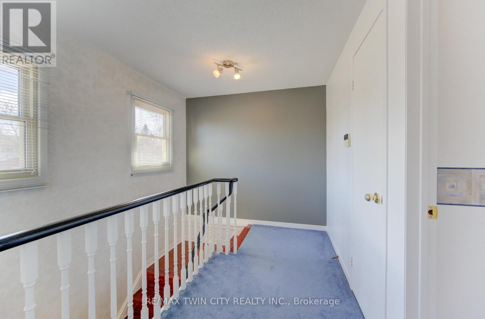 498 THORNDALE DRIVE Image 18