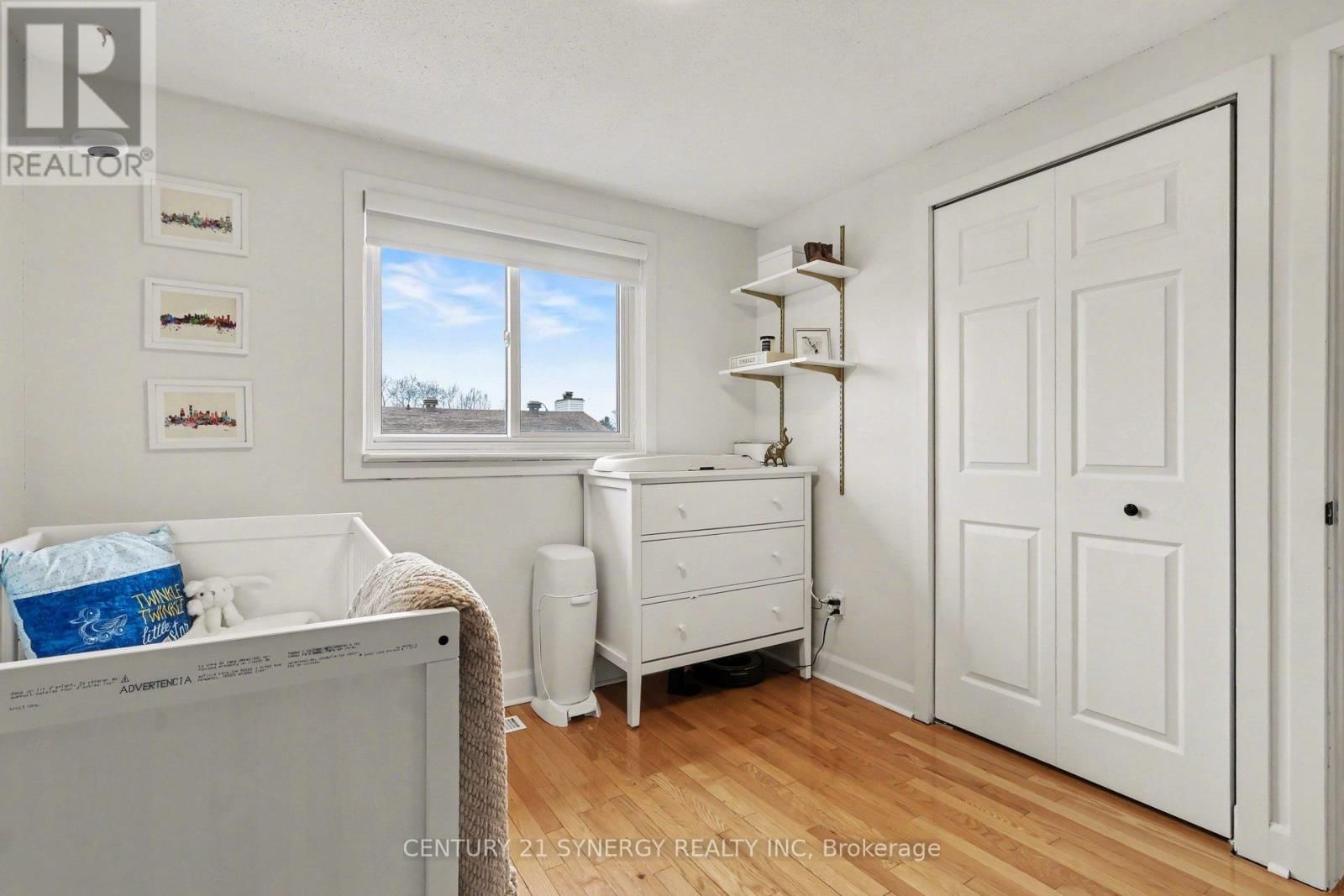 771 VINETTE CRESCENT Image 17