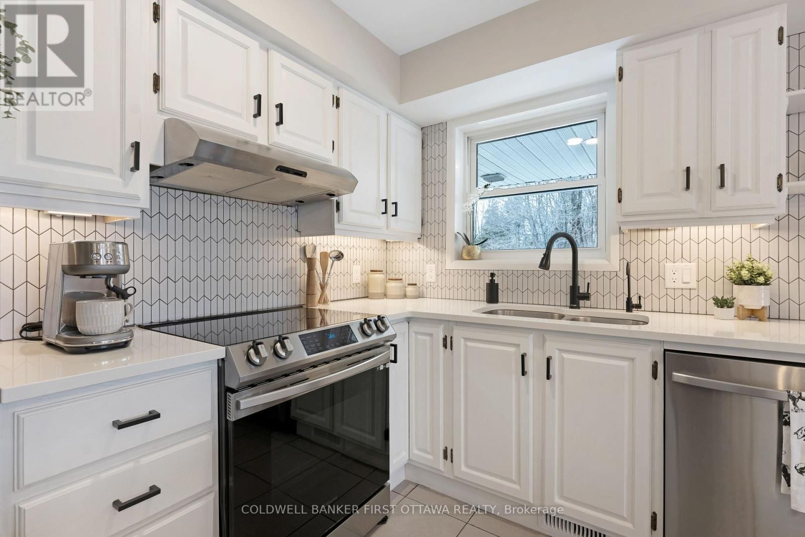 2511 CONCESSION 10C Image 12