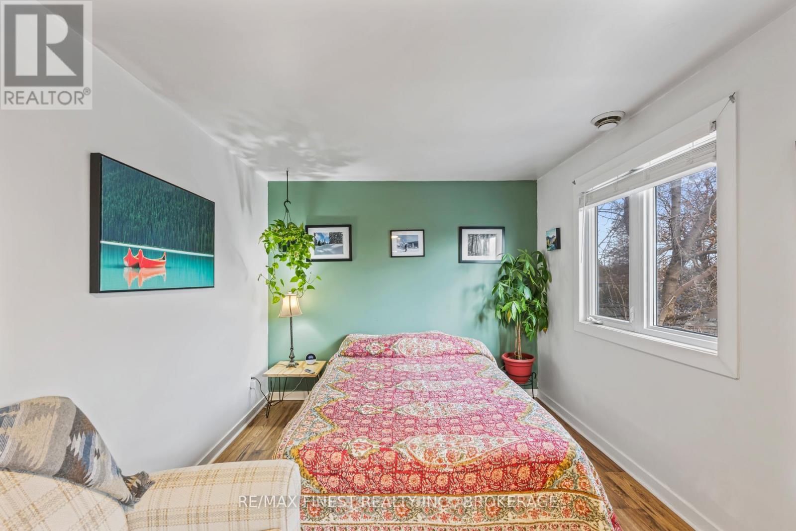 761 VICTORIA STREET Image 32