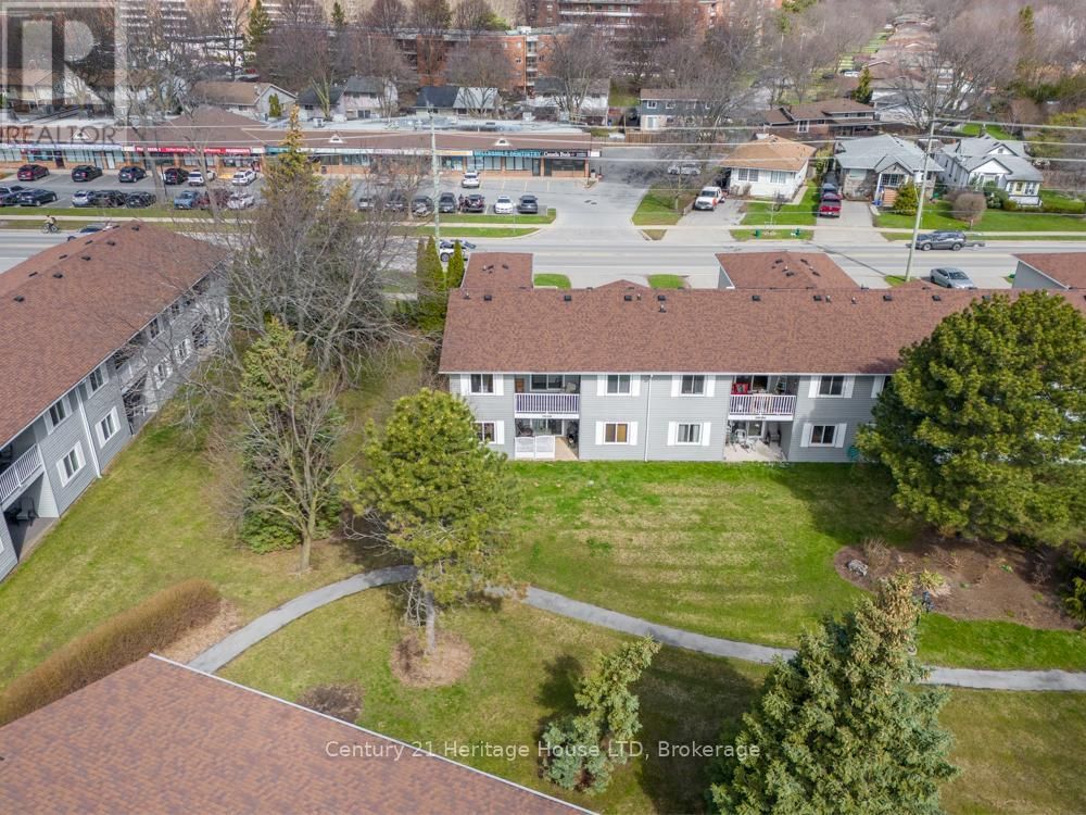 205 - 600 CARLTON STREET Image 28