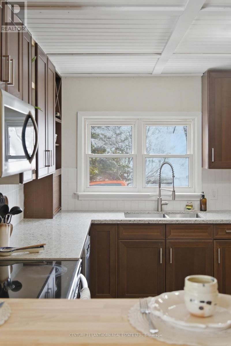 2 DUNCAN STREET Image 10