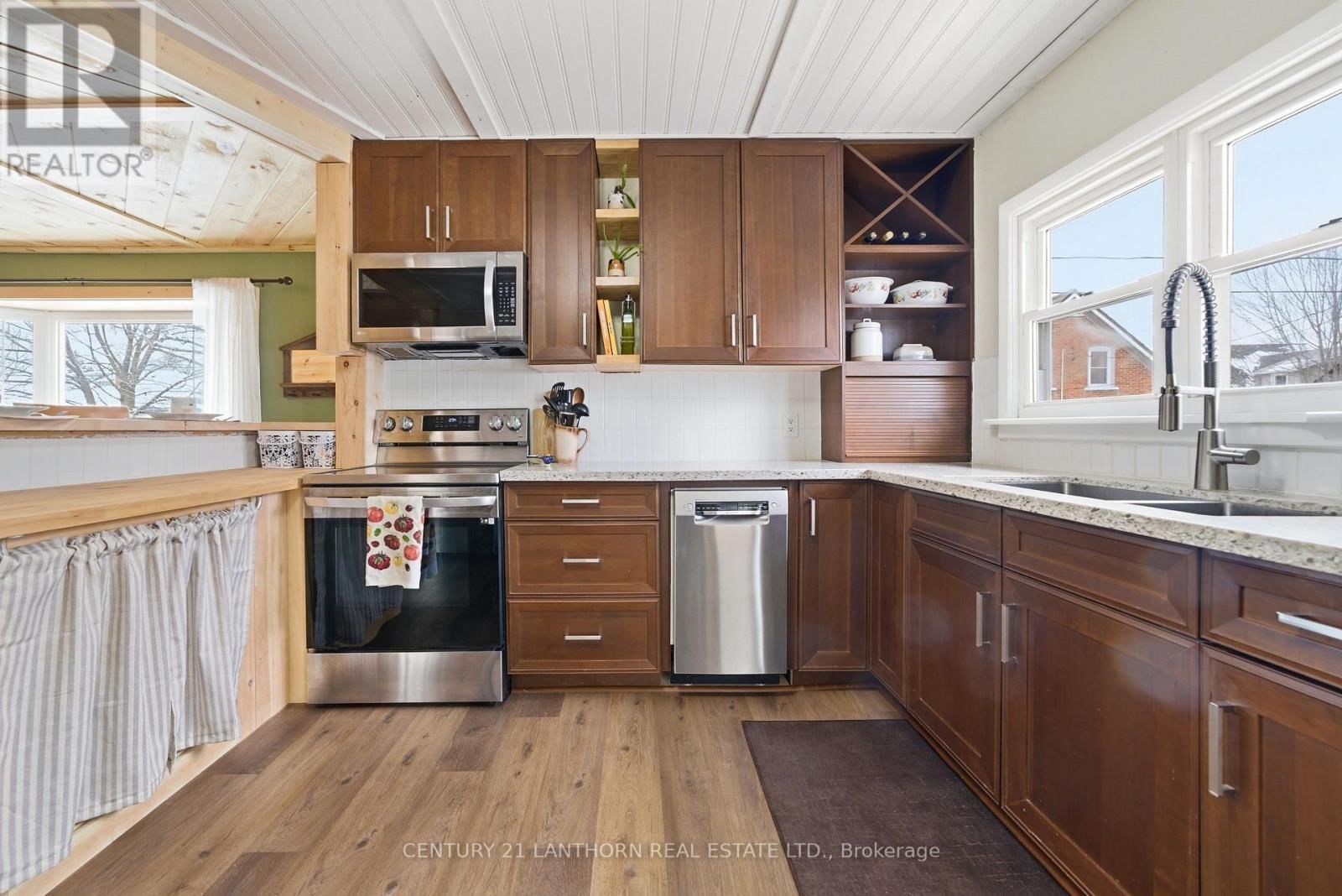 2 DUNCAN STREET Image 12