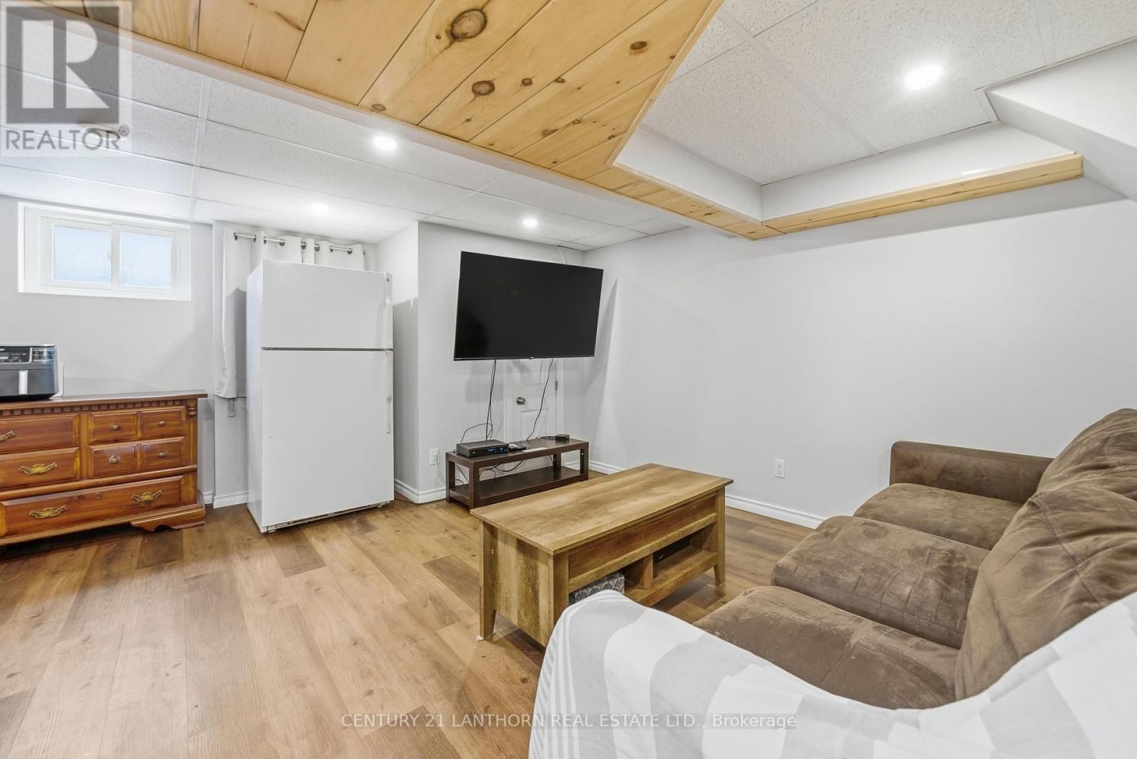 2 DUNCAN STREET Image 25