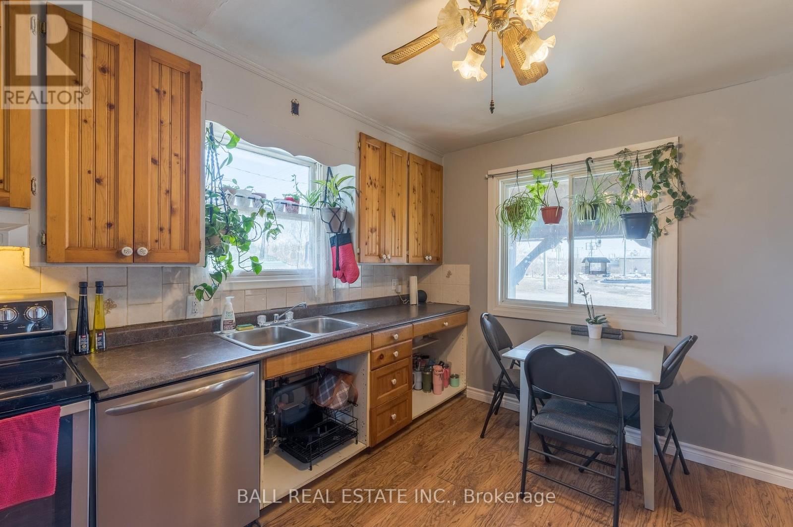 24 NICHOLLS STREET Image 15