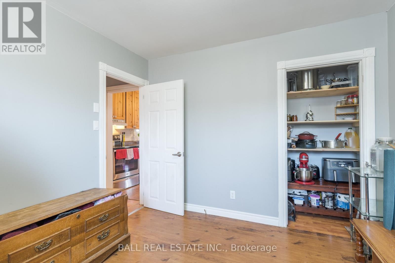 24 NICHOLLS STREET Image 19