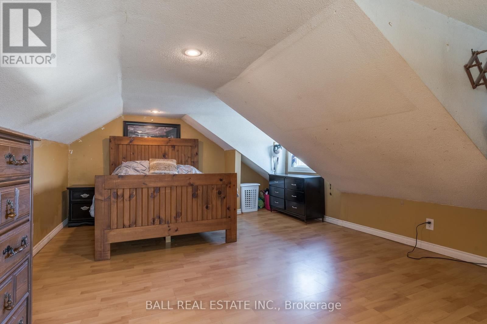 24 NICHOLLS STREET Image 23