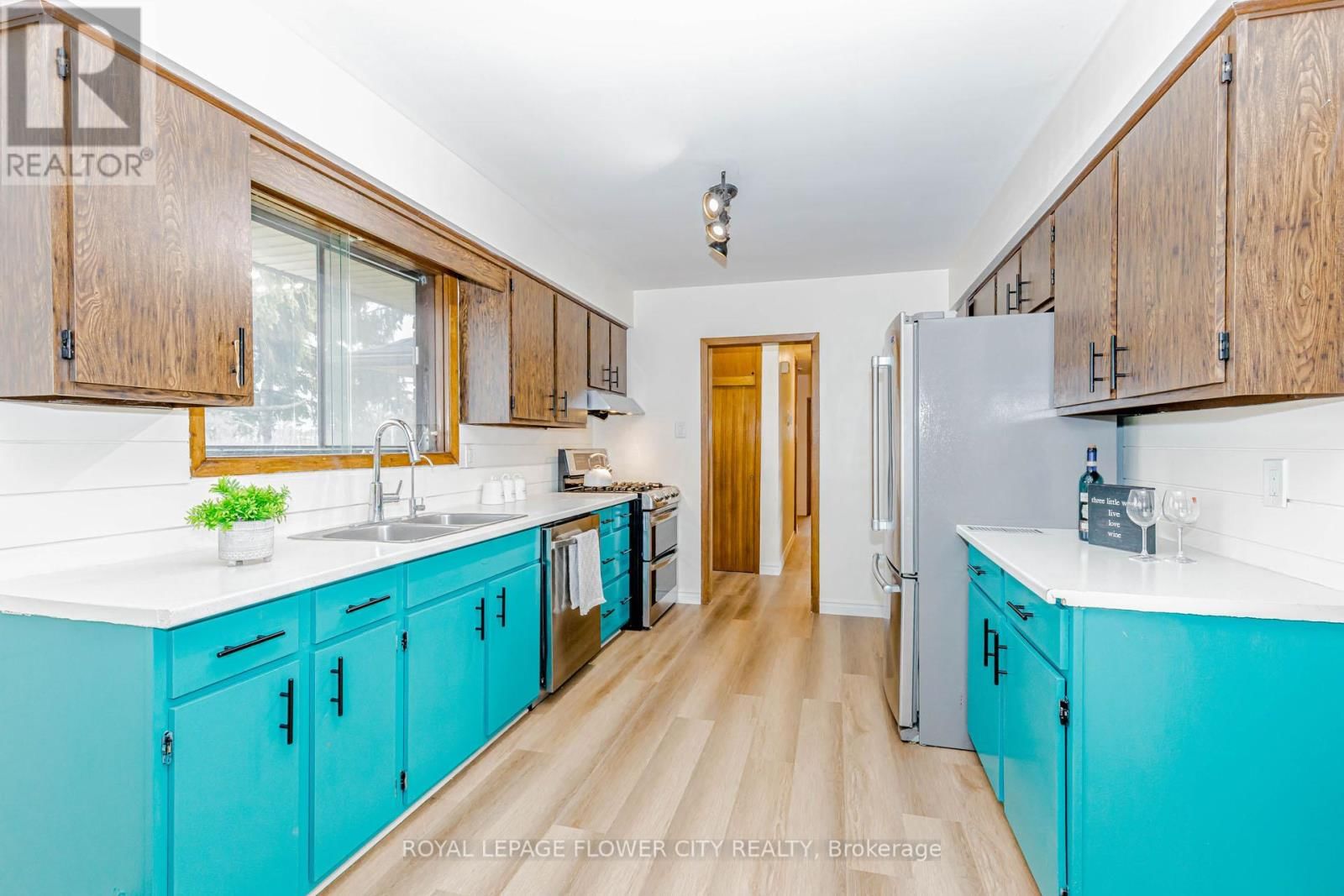 1421 FANSHAWE PARK ROAD EAST Image 9