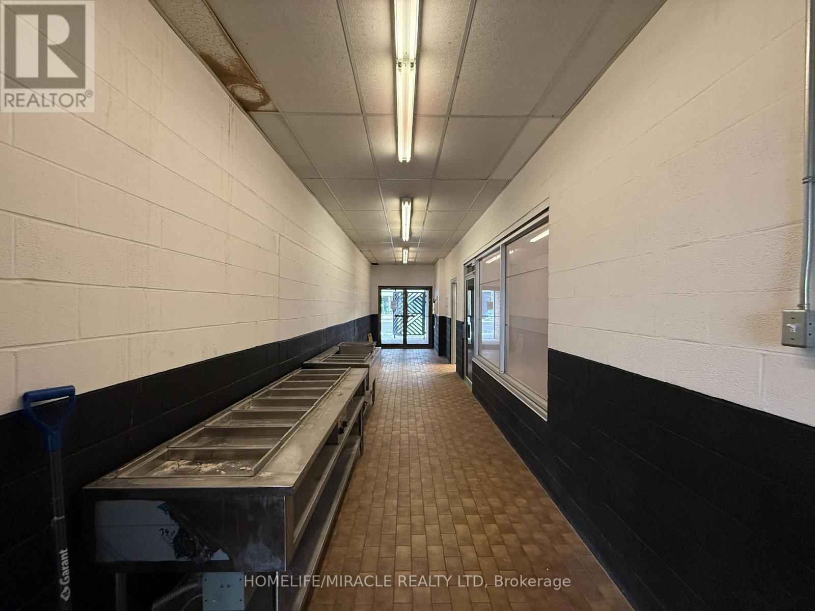 259A DIVISION STREET Image 27