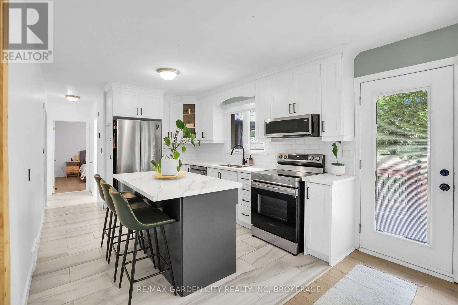 18 WAKIL DRIVE Image 8