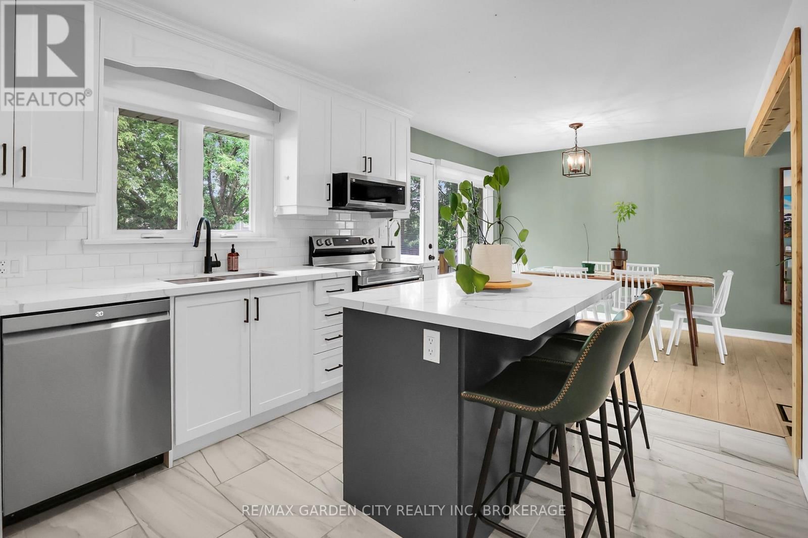 18 WAKIL DRIVE Image 9