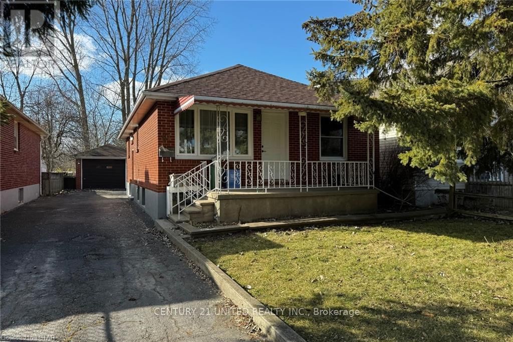 2 - 61 MACKAY AVENUE Image 1