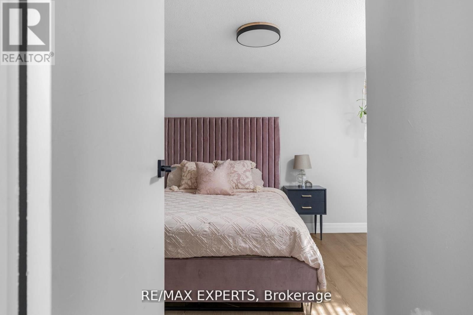 128 HEATHER AVENUE Image 30