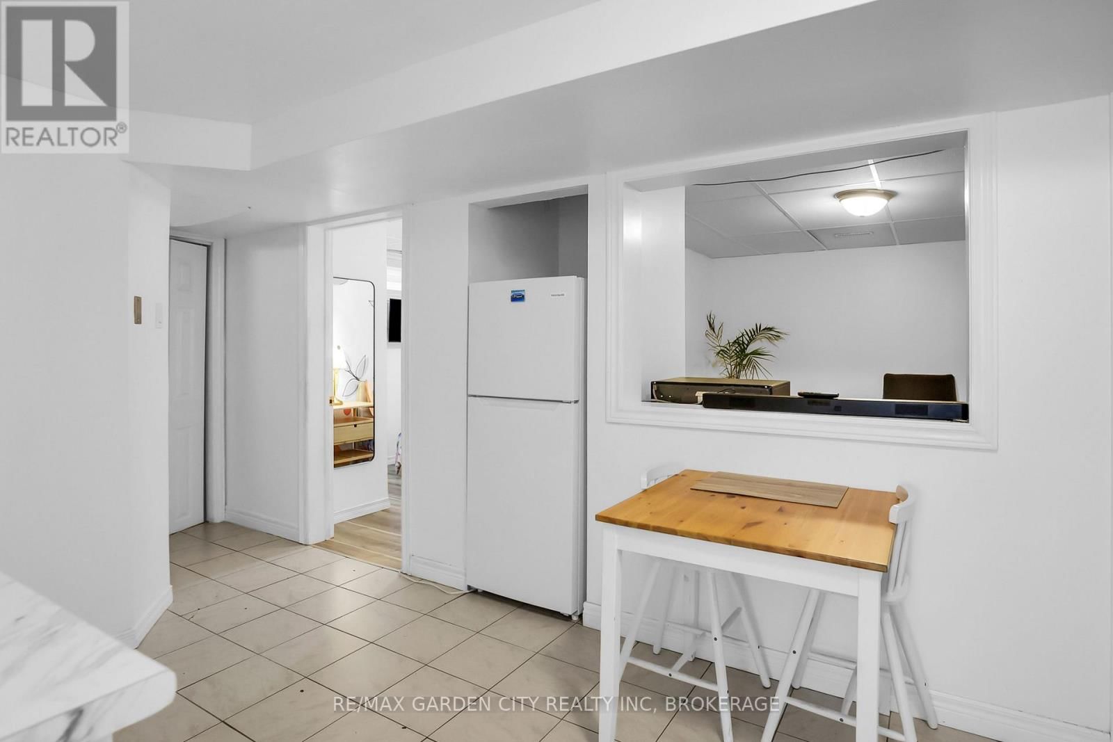 Unit #2 - 18 WAKIL DRIVE Image 4