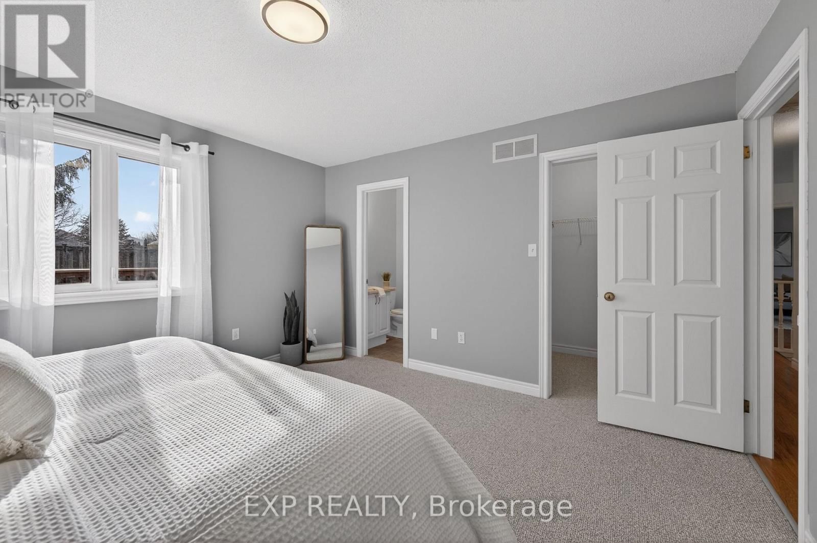 395 RIVERVIEW DRIVE Image 12