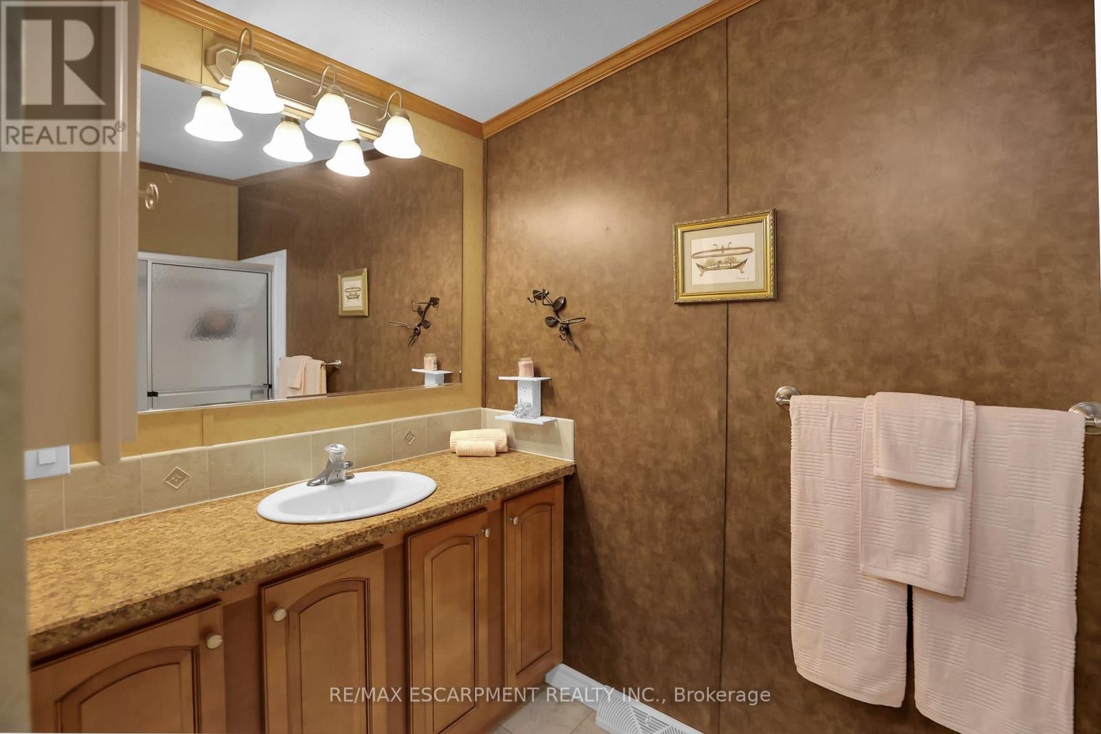 107 - 3033 TOWNLINE ROAD Image 13