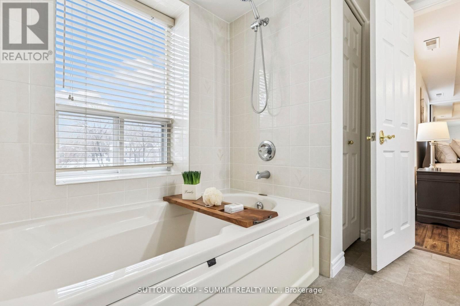 401 - 281 BRISTOL STREET Image 10