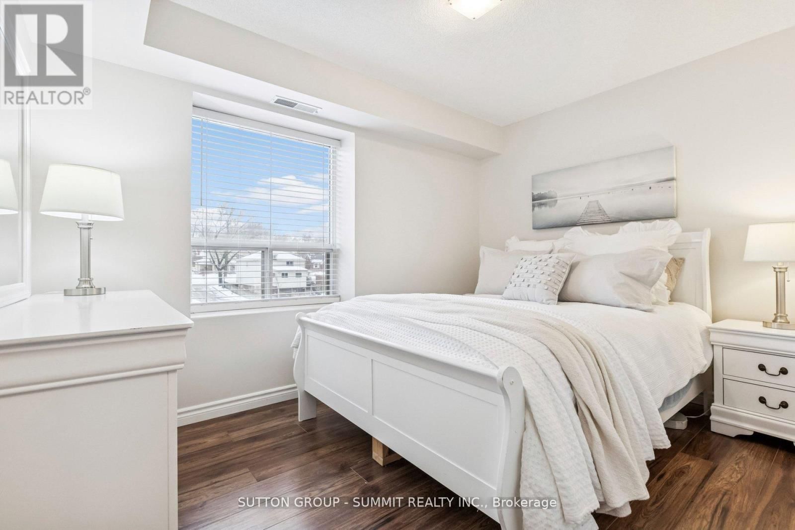 401 - 281 BRISTOL STREET Image 14