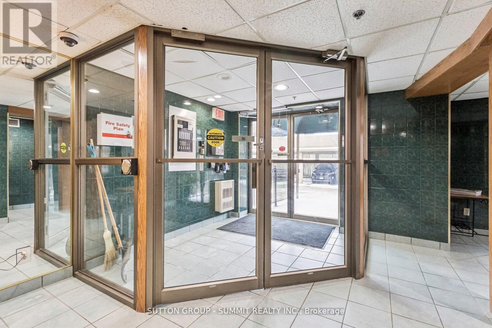 401 - 281 BRISTOL STREET Image 2