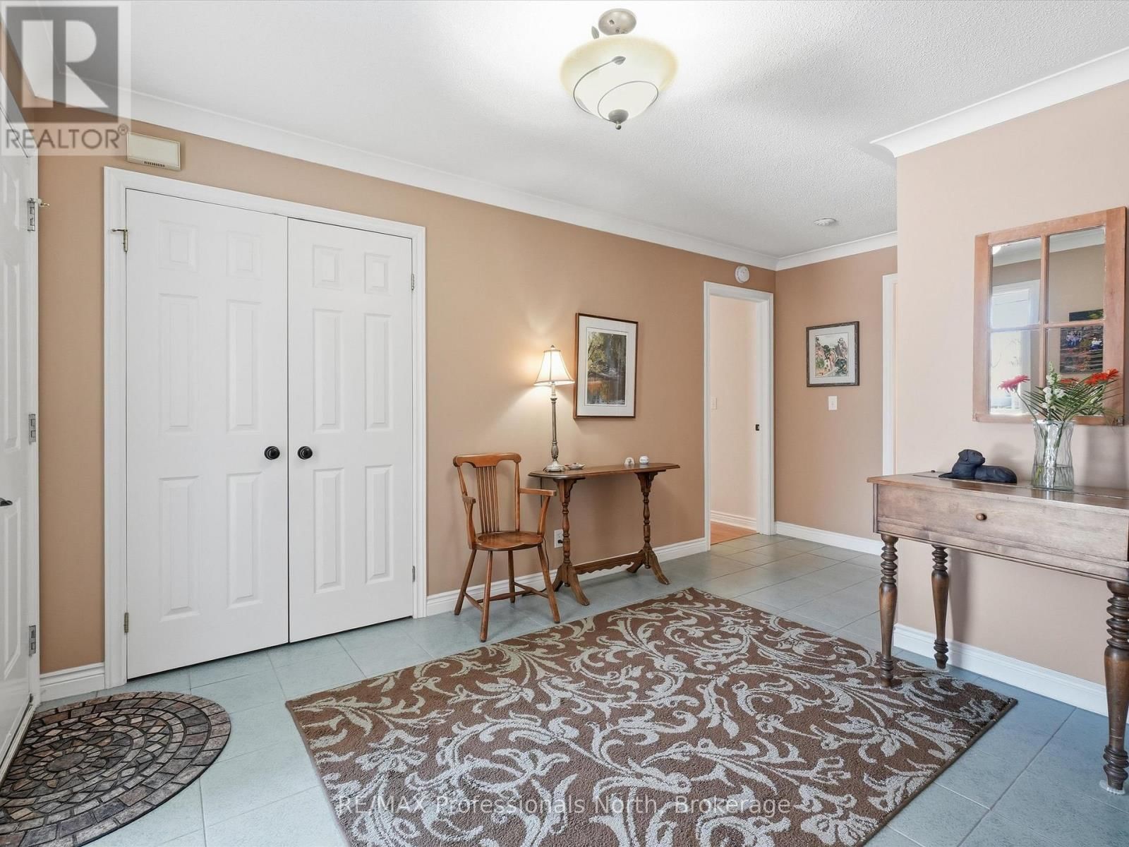 31 THE GRANITE BLUFF Image 5