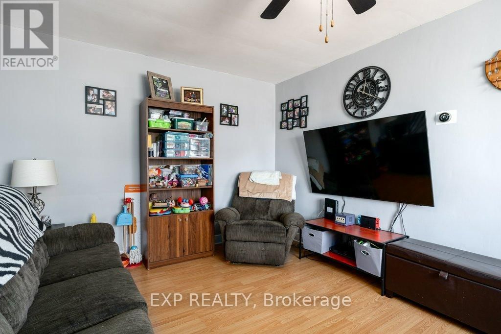 27 VALLEYVIEW CRESCENT Image 8