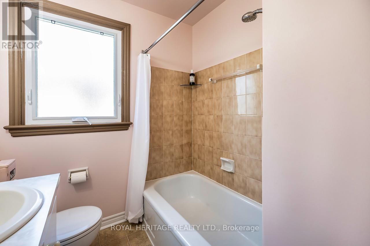 250 KING GEORGE STREET Image 15